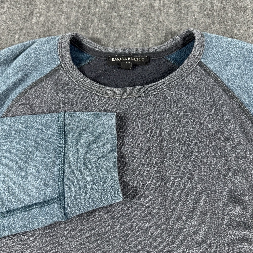 Banana Republic Men's XL Raglan Sweatshirt Blue Gray Colorblock Crewneck